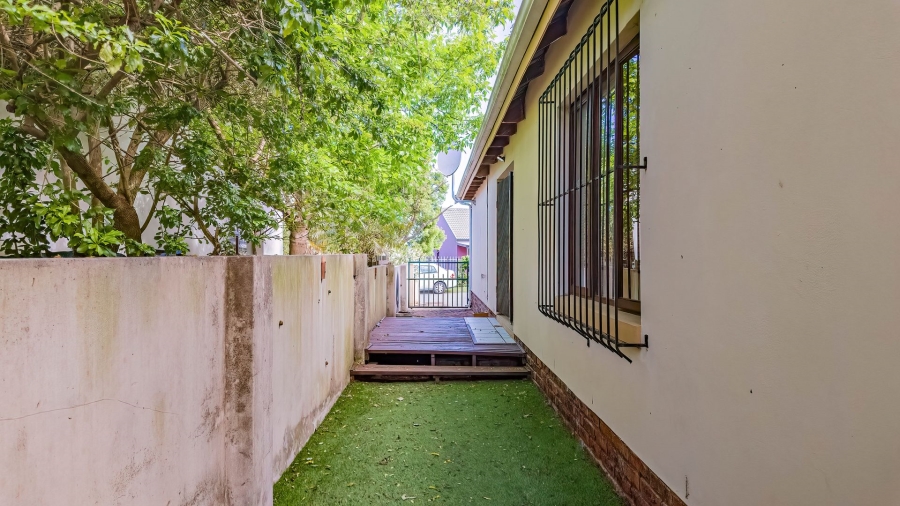 3 Bedroom Property for Sale in King George Park Western Cape